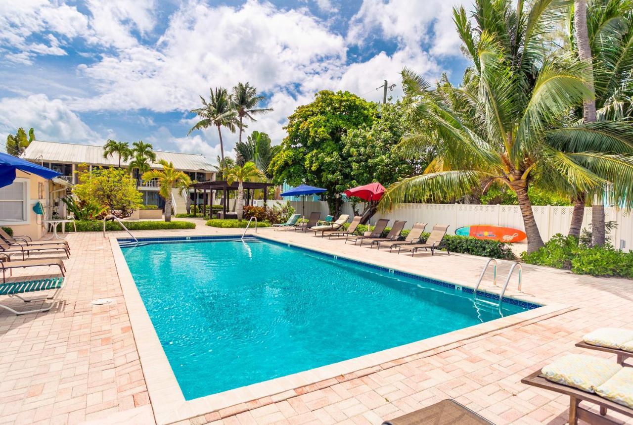 Beach Living At Island Pine Villas Blse 乔治城 外观 照片