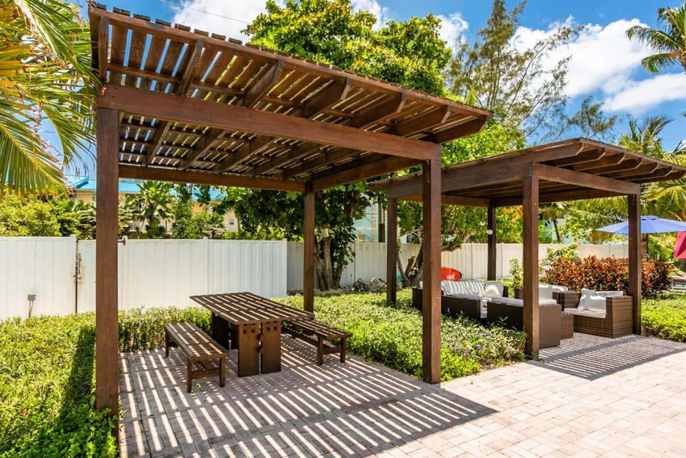 Beach Living At Island Pine Villas Blse 乔治城 外观 照片