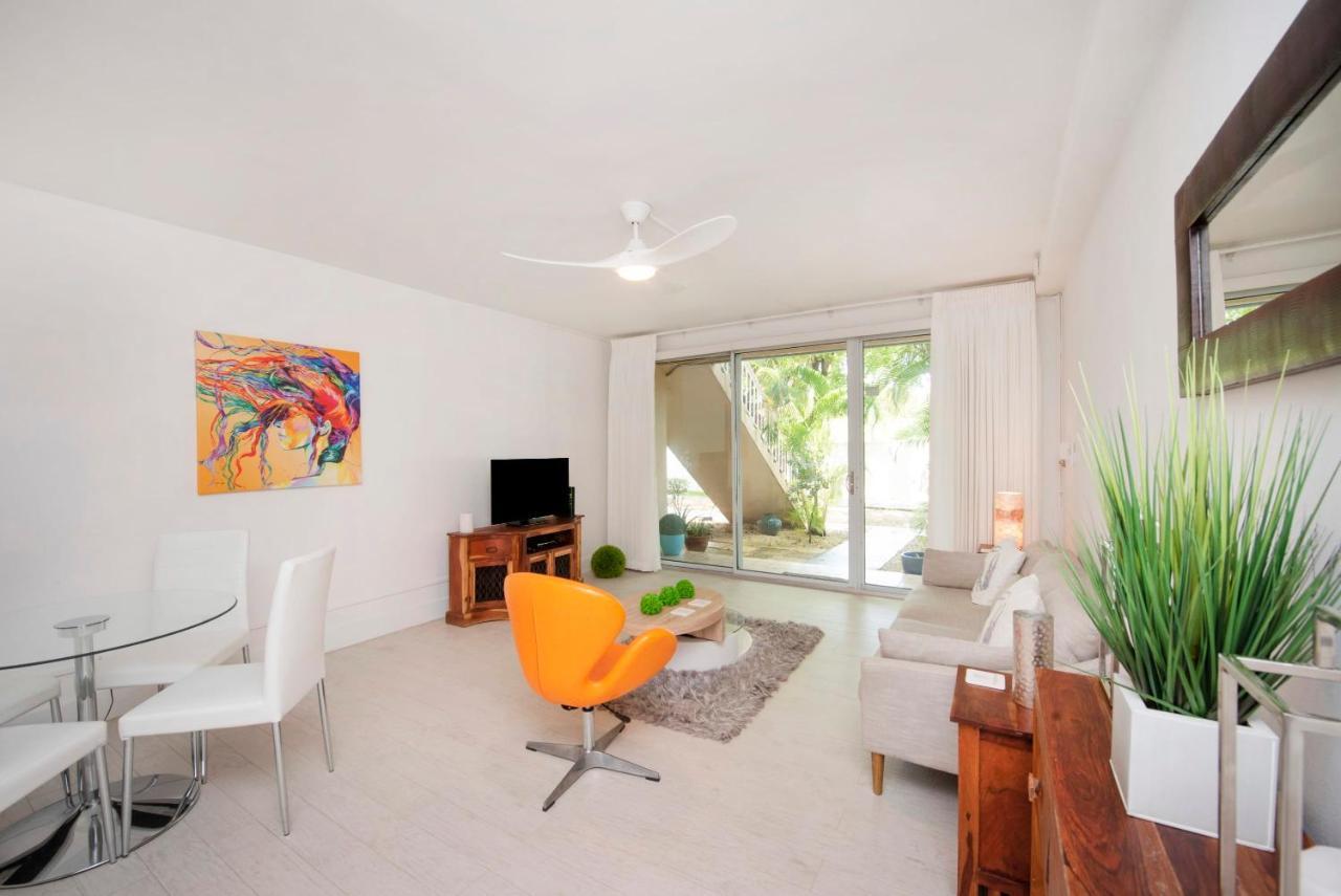 Beach Living At Island Pine Villas Blse 乔治城 外观 照片